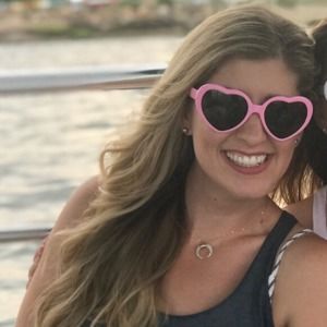 Meet your Posher, Karina